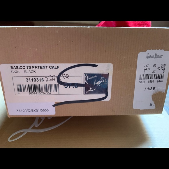 Christian Louboutin Basico pumps, 7.5 - Picture 4 of 5